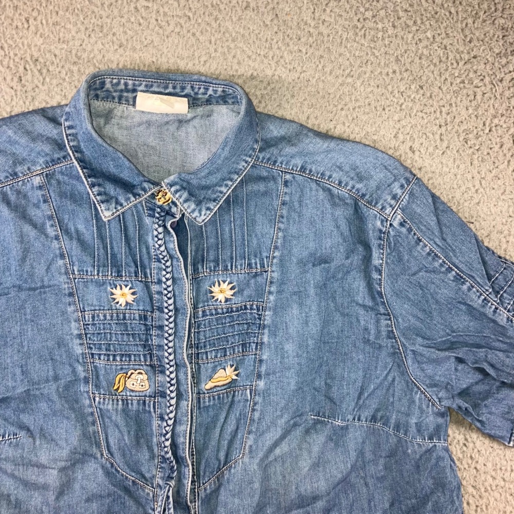 VTG Embroidered Denim Shirt Women XL Blue Alpine Folk Pintuck Western Cottage